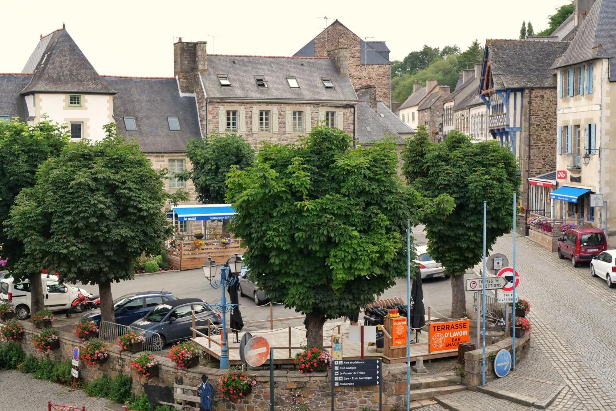 Les Chambres De L'Elysee Pontrieux Exterior foto